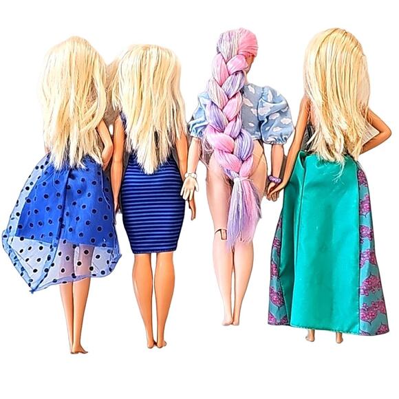 Lot of Four Barbie Dolls Three with Clothes One Missing Bottoms Two Heavier Set - Picture 2 of 10